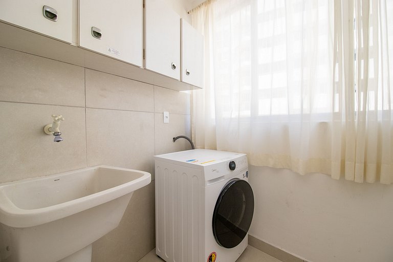PRG31 - 4 DR, Próx ao Shopping Atlântico, Garagem