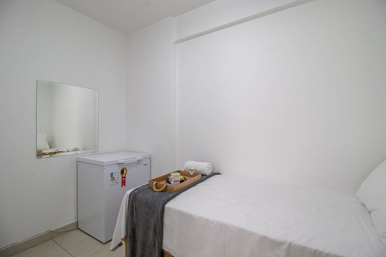 PRG31 - 4 DR, Próx ao Shopping Atlântico, Garagem
