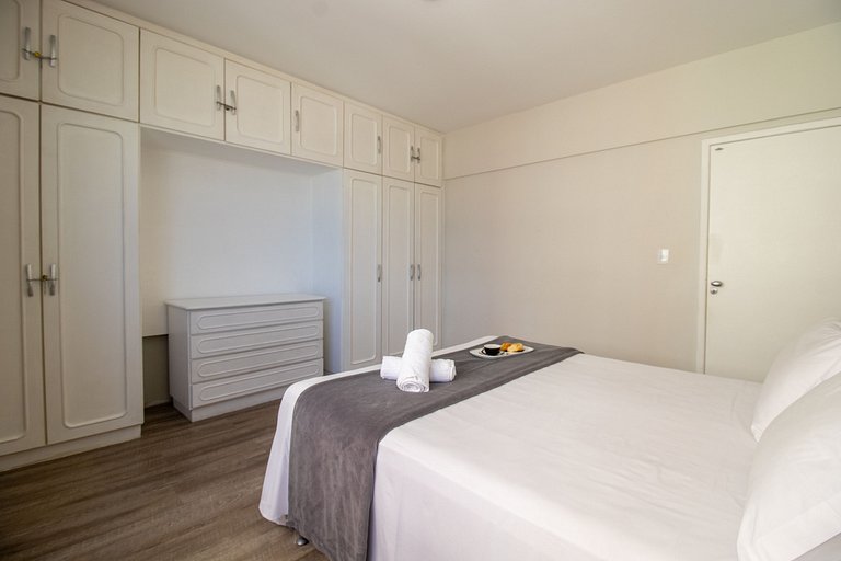 APO816 - Av. Atlântica, Vista Praia, Aconchegante
