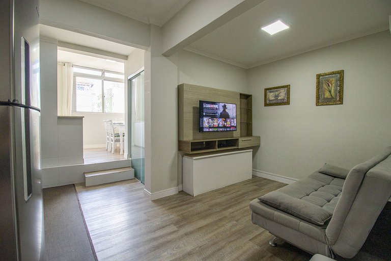APO816 - Av. Atlântica, Vista Praia, Aconchegante