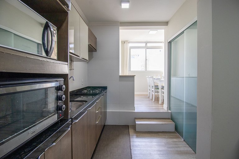 APO816 - Av. Atlântica, Vista Praia, Aconchegante