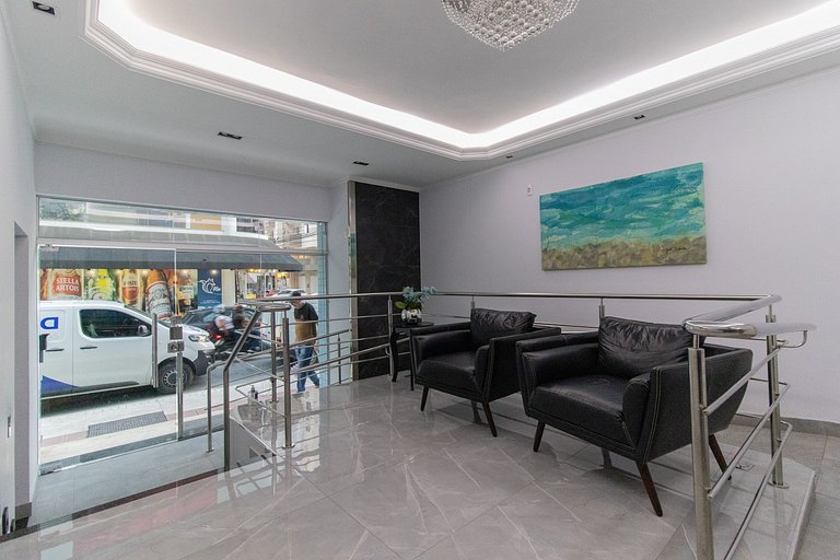 CDL52 - 2 Dorm, Climatizado, Esq. Av. Brasil