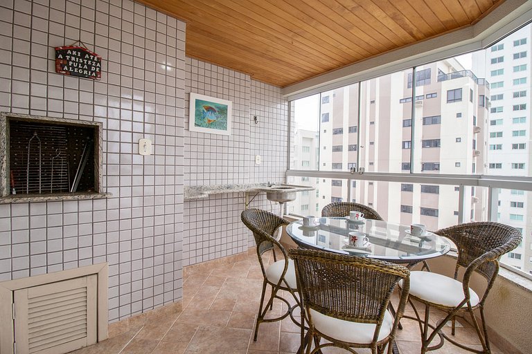 MRF113 - Quadra mar, Churrasqueira, 2Dorm, Garagem