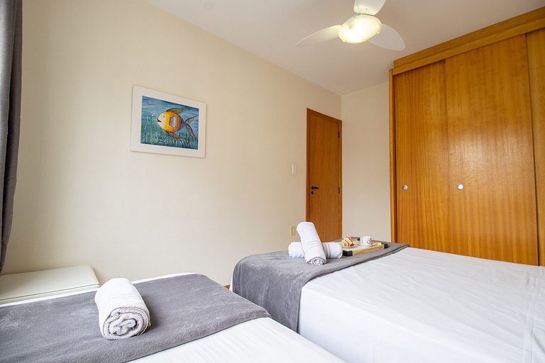MRF113 - Quadra mar, Churrasqueira, 2Dorm, Garagem