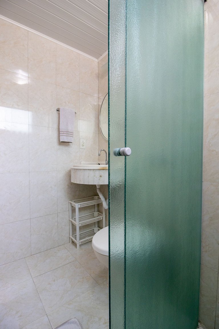 NVR62B - Quadra Mar, Sacada, 2 Dorm, Climatizado