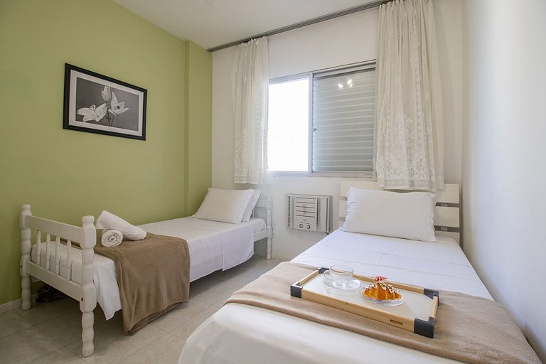 NVR62B - Quadra Mar, Sacada, 2 Dorm, Climatizado