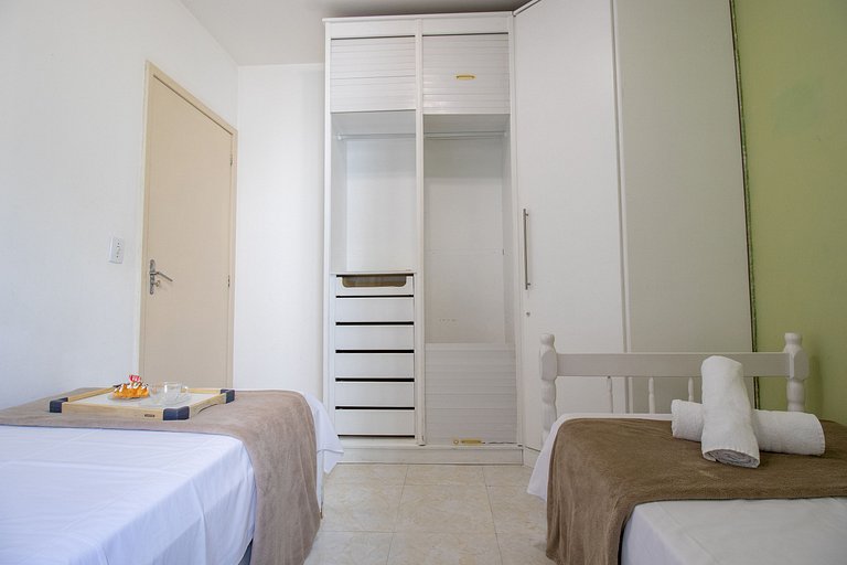 NVR62B - Quadra Mar, Sacada, 2 Dorm, Climatizado