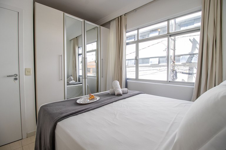 APU14 - 4 Dorm, Climatizado, Esq. Av. Atlântica