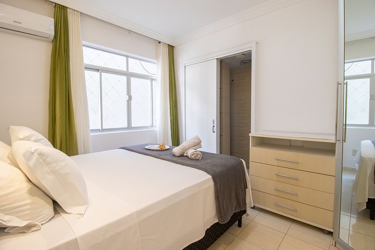 APU14 - 4 Dorm, Climatizado, Esq. Av. Atlântica