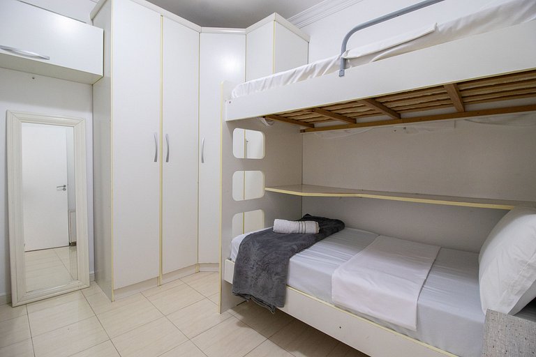 APU14 - 4 Dorm, Climatizado, Esq. Av. Atlântica