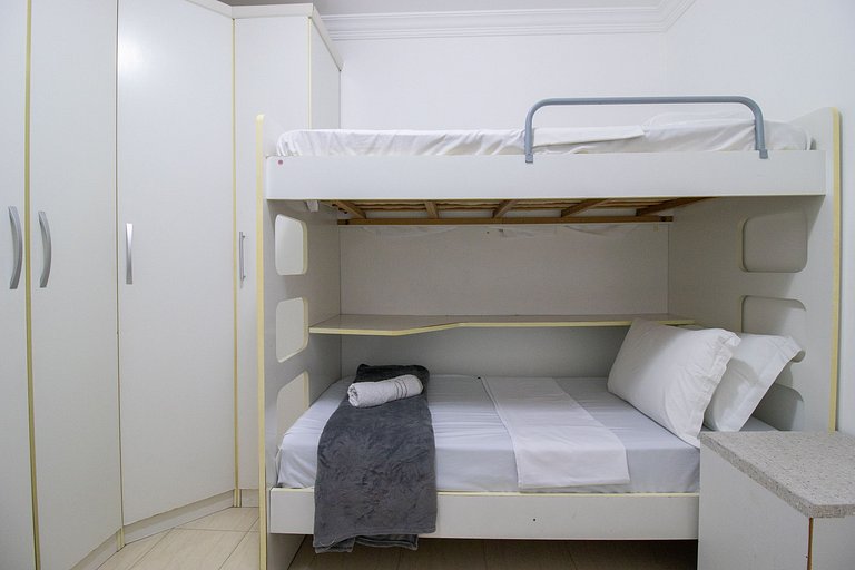 APU14 - 4 Dorm, Climatizado, Esq. Av. Atlântica