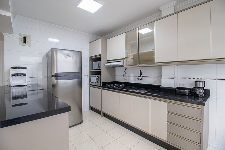 APU14 - 4 Dorm, Climatizado, Esq. Av. Atlântica