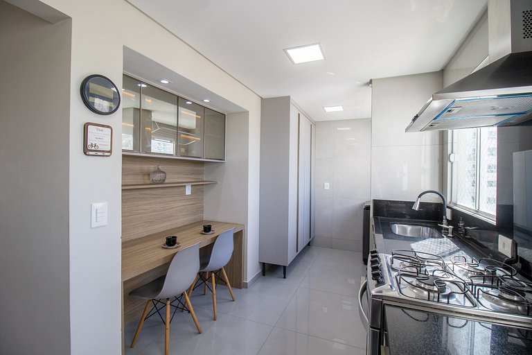 CNC72 - Av Atlântica, Climatizado, 3 Dorm