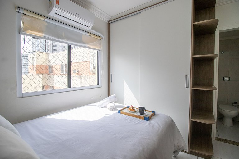 BK54 - Climatizado, TV Smart, Conforto, Garagem