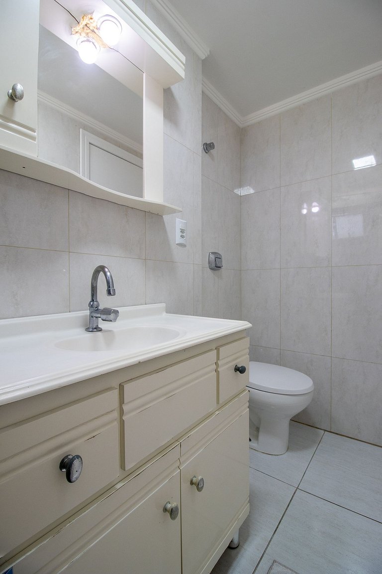 BK54 - Climatizado, TV Smart, Conforto, Garagem