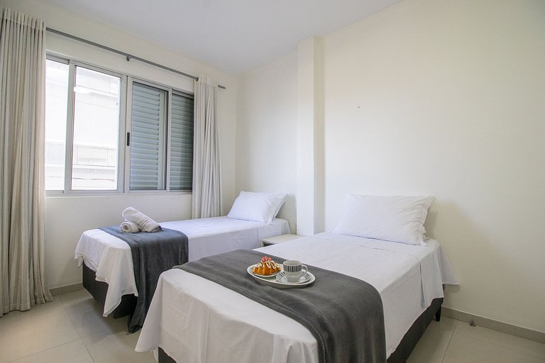APU13 - 3 Dorm, Esq. Av. Atlântica, Confortável