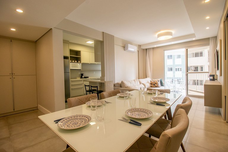 PRG21 - 4 Dorm, Lindo Espaço, Climatizado, Garagem