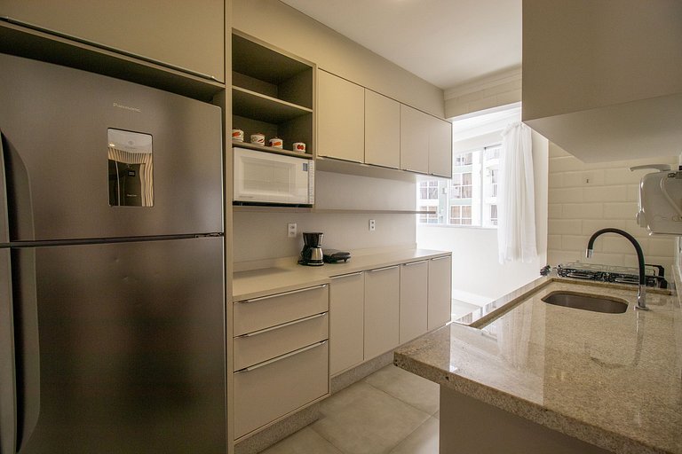 PRG21 - 4 Dorm, Lindo Espaço, Climatizado, Garagem