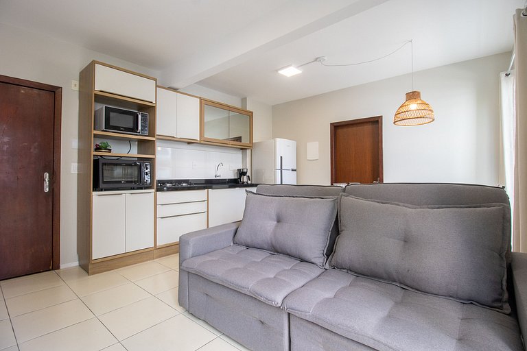 JOA31 - 2 Dorm Climatizados, Garagem, TV Smart