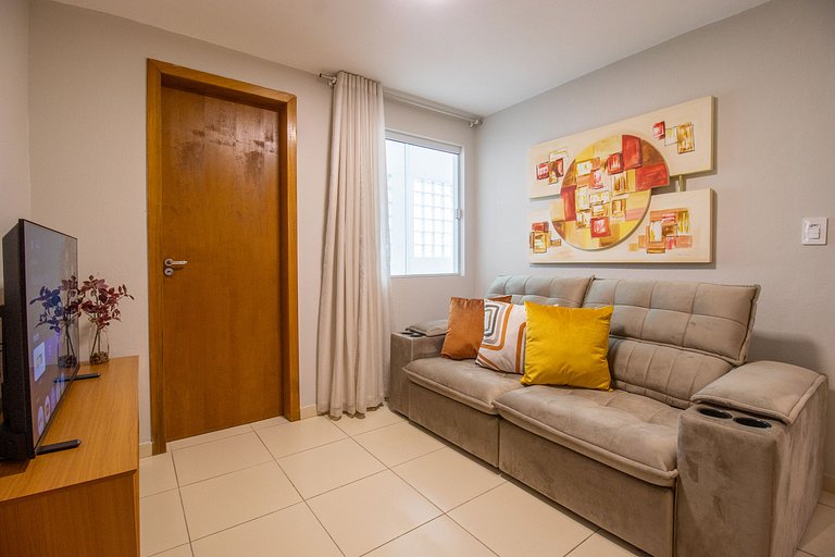 NUN23 - 2Dorm, Garagem, Sacada, TV Smart