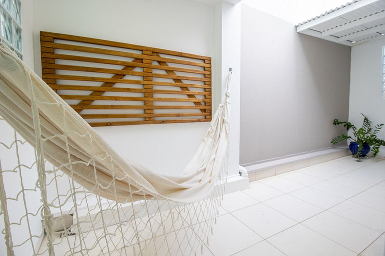 NUN23 - 2Dorm, Garagem, Sacada, TV Smart