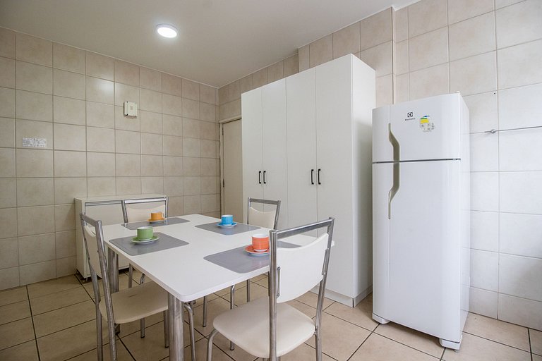 STH52 - Quadra Mar, 4 Dorm, Centro, Climatizado
