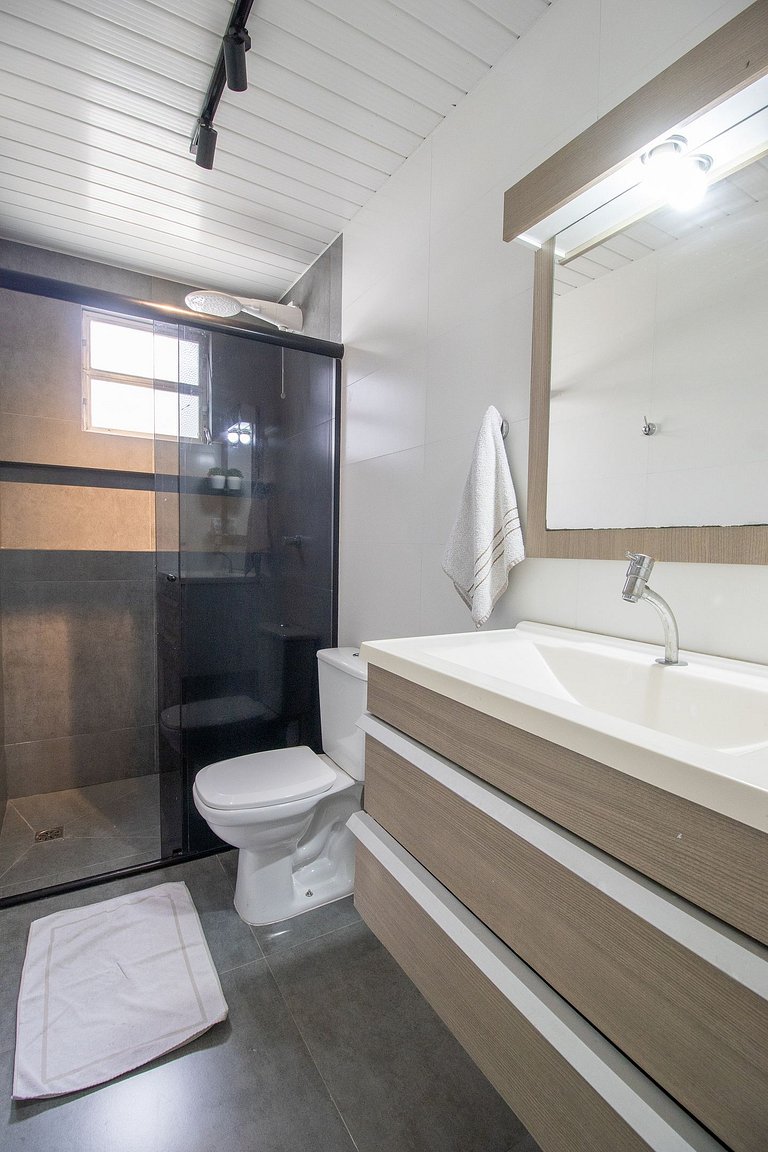 CTM72 - Churrasq, Climatizado, TV Smart, Sacada