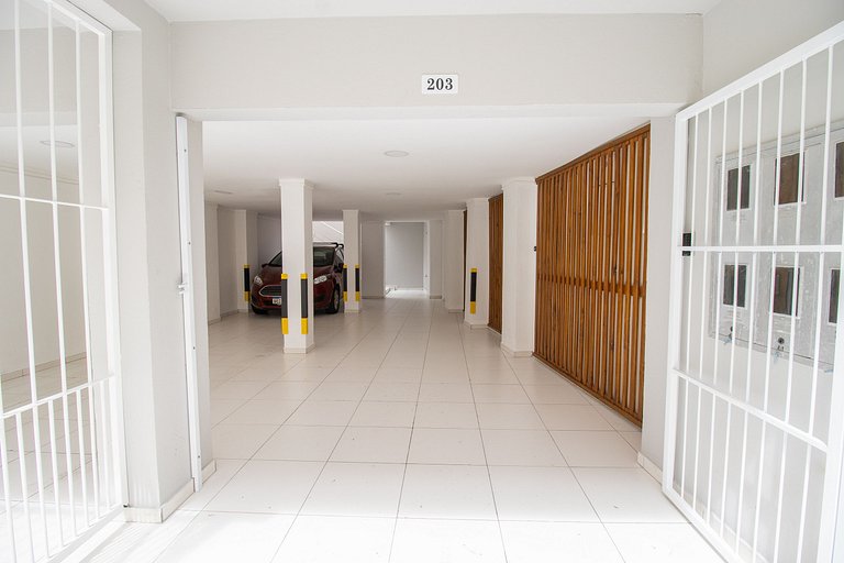 NUN23 - 2Dorm, Garagem, Sacada, TV Smart
