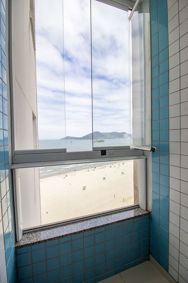 PKN132 - Amplo, Frente Mar, Sacada, 3 Dorm