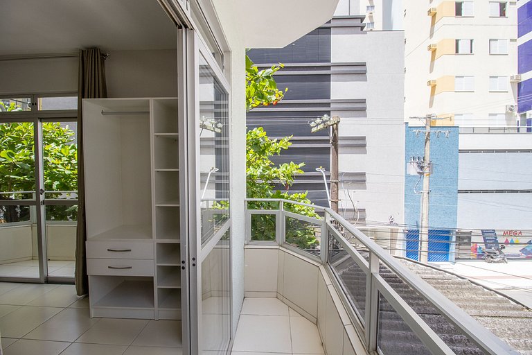 JOA33 - 3 Dorm, Climatizado, Garagem