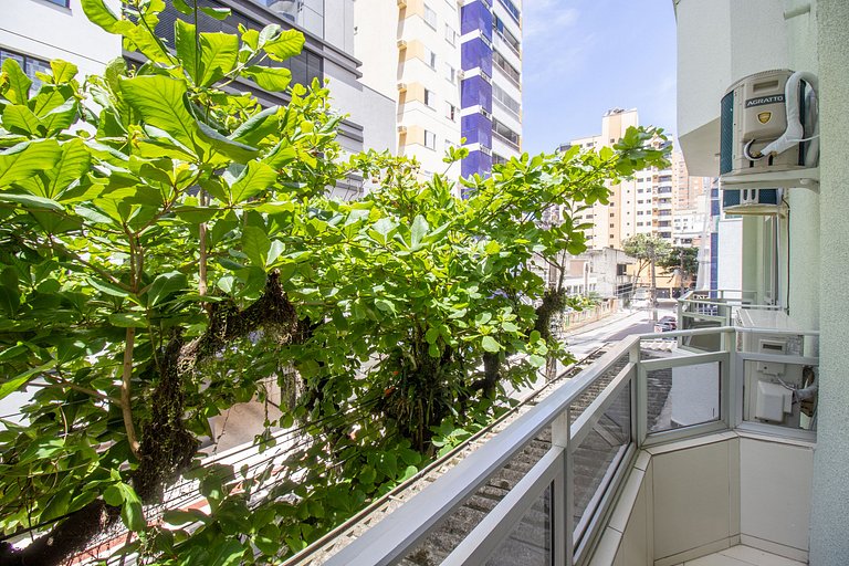 JOA33 - 3 Dorm, Climatizado, Garagem