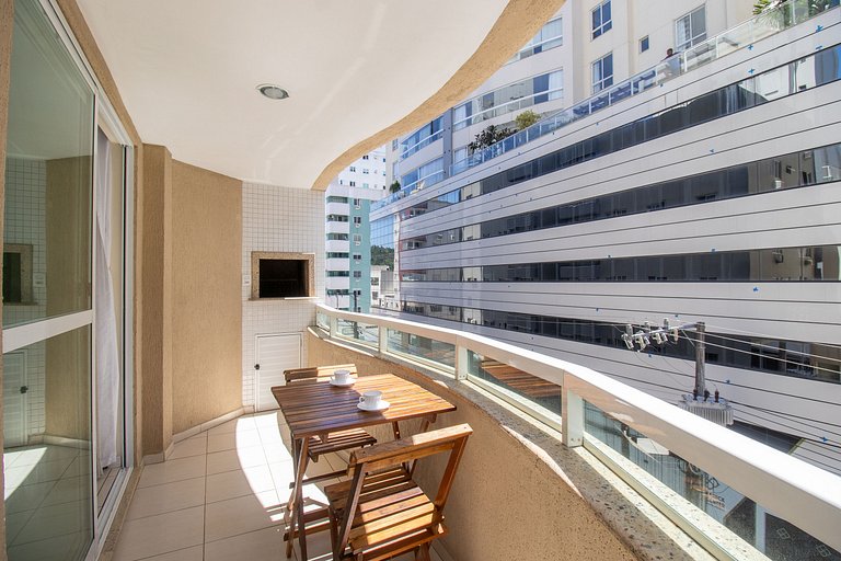 QUA21 - 3Dorm, Churrasqueira na sacada, Garagem
