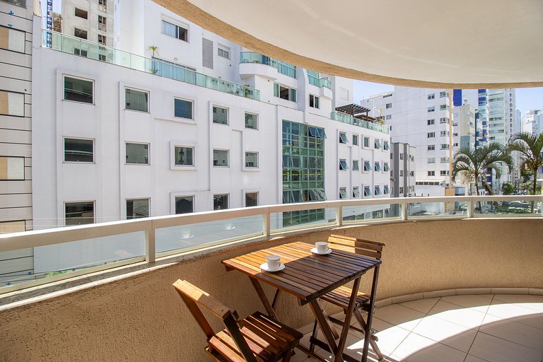 QUA21 - 3Dorm, Churrasqueira na sacada, Garagem