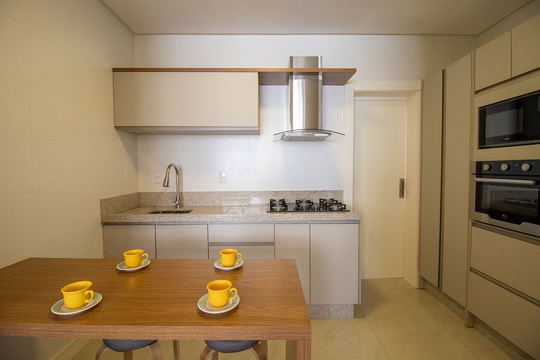 PDE3D - 2 Suítes, Av. Atlântica, Moderno, Garagem