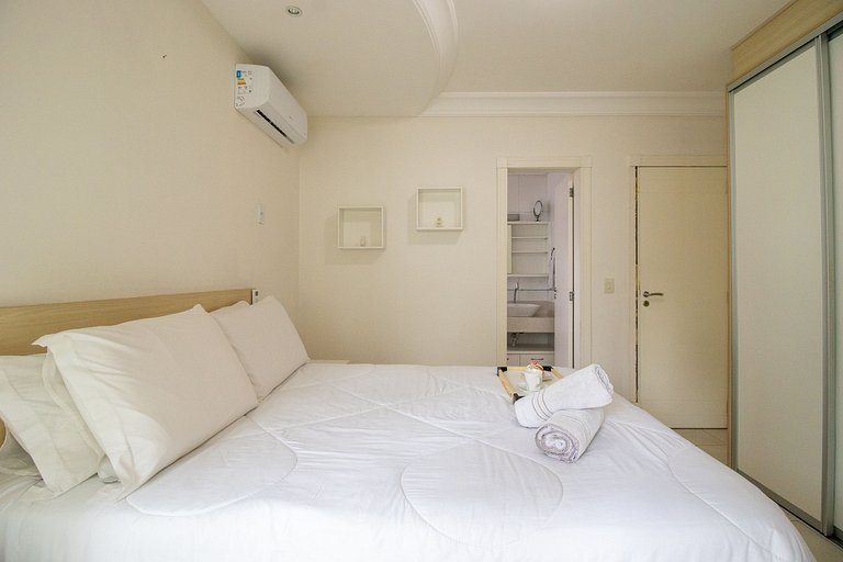 MTC82 - 2 Dorm, Sacada, Churrasqueira, Garagem