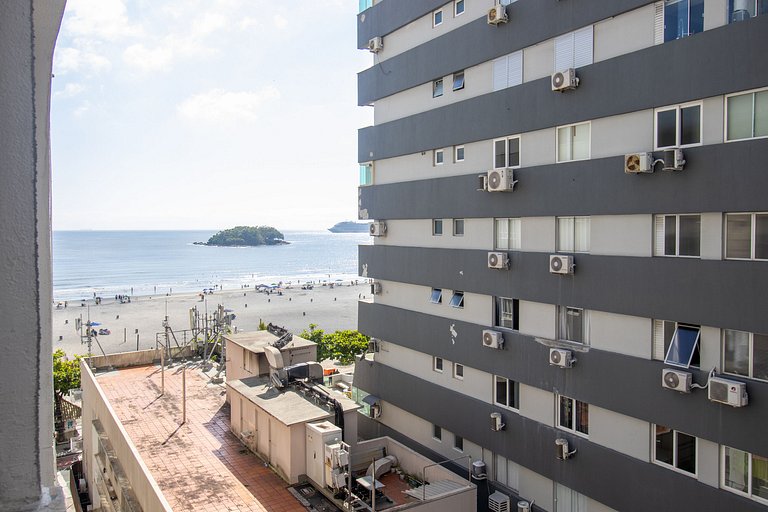 EUG61 - 3Dorm, Quadra Mar, Climatizado, 2 Garagem