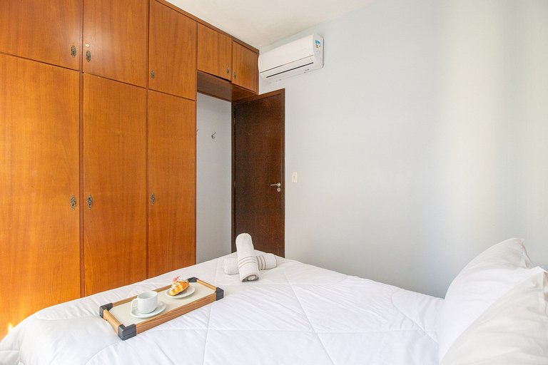 EUG61 - 3Dorm, Quadra Mar, Climatizado, 2 Garagem