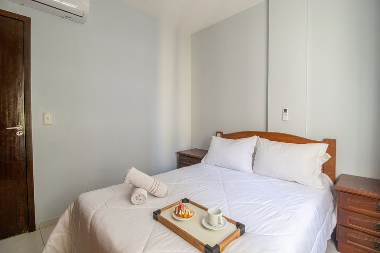EUG61 - 3Dorm, Quadra Mar, Climatizado, 2 Garagem