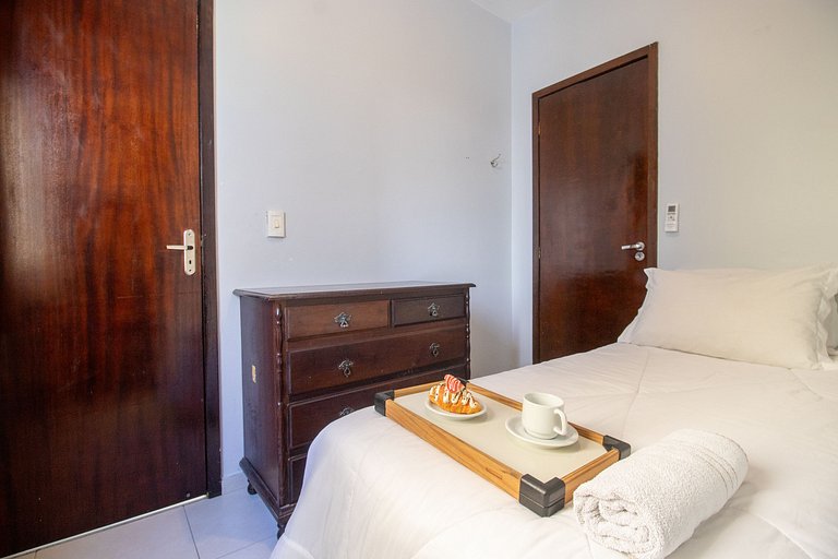 EUG61 - 3Dorm, Quadra Mar, Climatizado, 2 Garagem