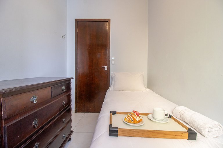 EUG61 - 3Dorm, Quadra Mar, Climatizado, 2 Garagem