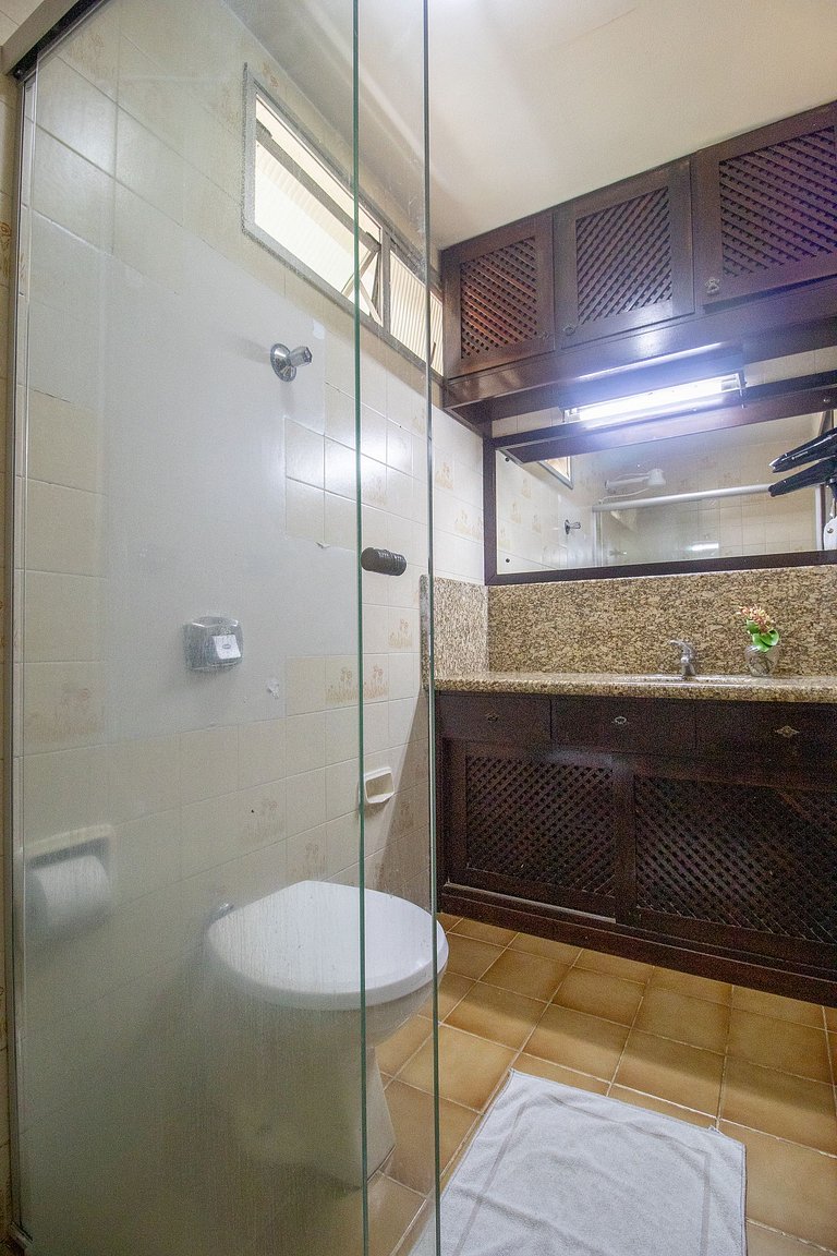 EUG61 - 3Dorm, Quadra Mar, Climatizado, 2 Garagem