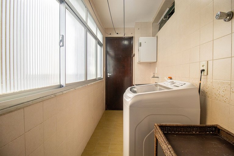 EUG61 - 3Dorm, Quadra Mar, Climatizado, 2 Garagem