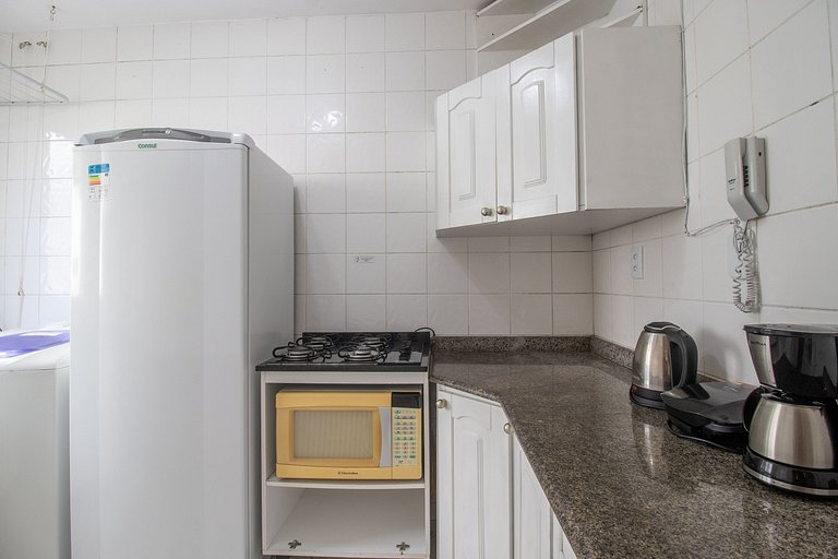 CLR23 -Calçadão, 1Dorm Climatizado, Wi-Fi, Garagem