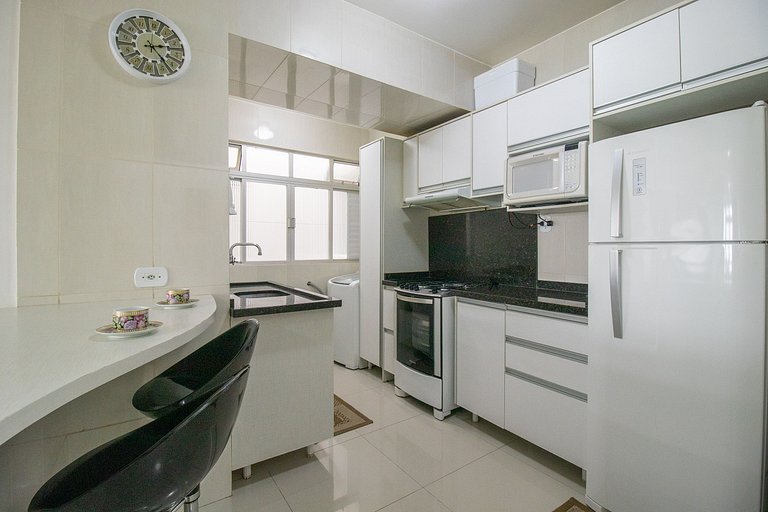 PRN12 - Climatizado, Próx Calçadão, Sacada, 2 Dorm