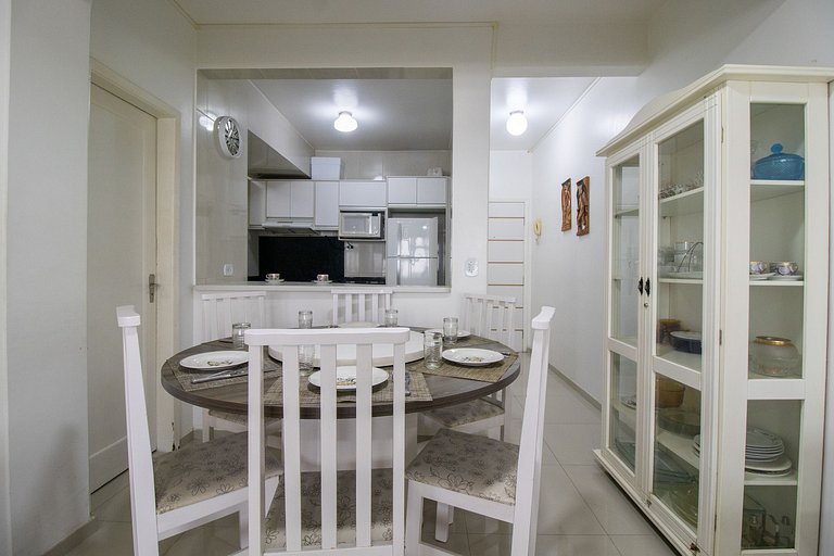 PRN12 - Climatizado, Próx Calçadão, Sacada, 2 Dorm