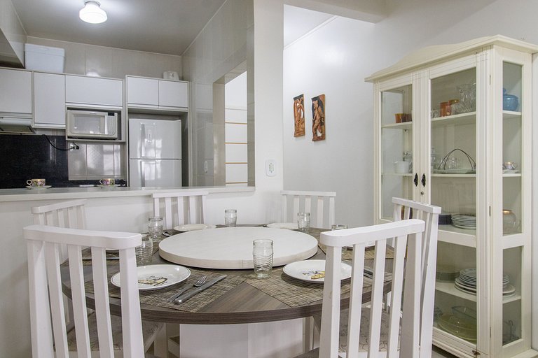 PRN12 - Climatizado, Próx Calçadão, Sacada, 2 Dorm