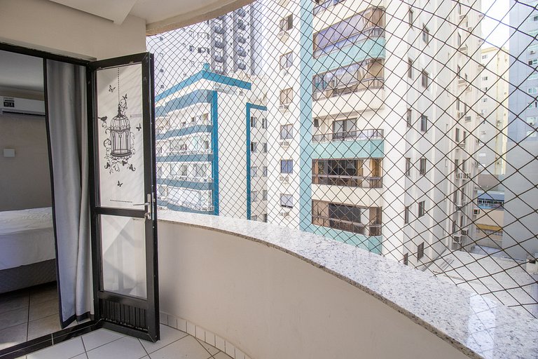 DCA51 - Pé na areia, Churrasqueira, 2 Garagens