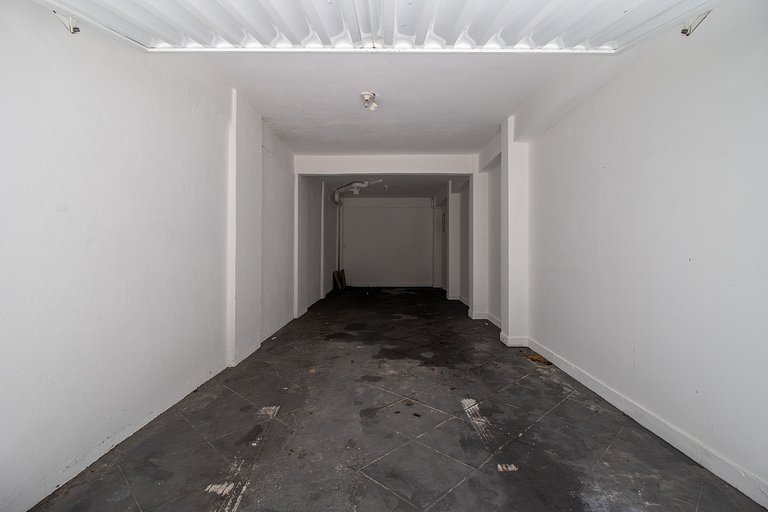 JOA31 - 2 Dorm Climatizados, Garagem, TV Smart