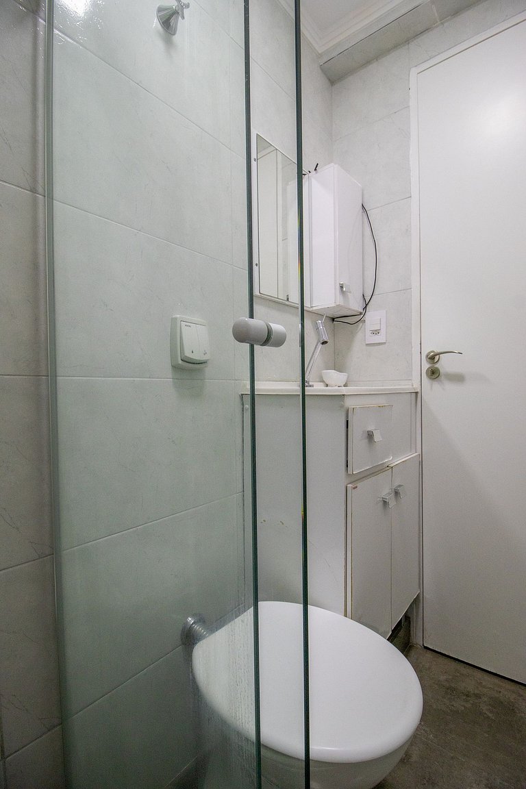 CRM25 - Lindo Espaço, Climatizado, 2 Dorm, Garagem
