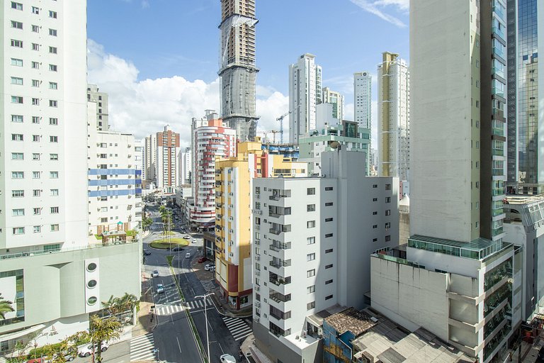 IAÇ62 - 2 Suítes, Alto Padrão, Climatizado, Wi-Fi